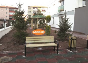 AGOB09